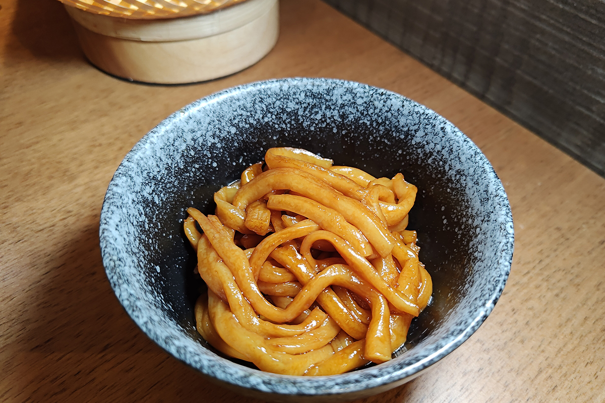 《日山 割烹壽喜燒》「頂級山形牛全牛宴」手打烏龍麵。（示意圖）