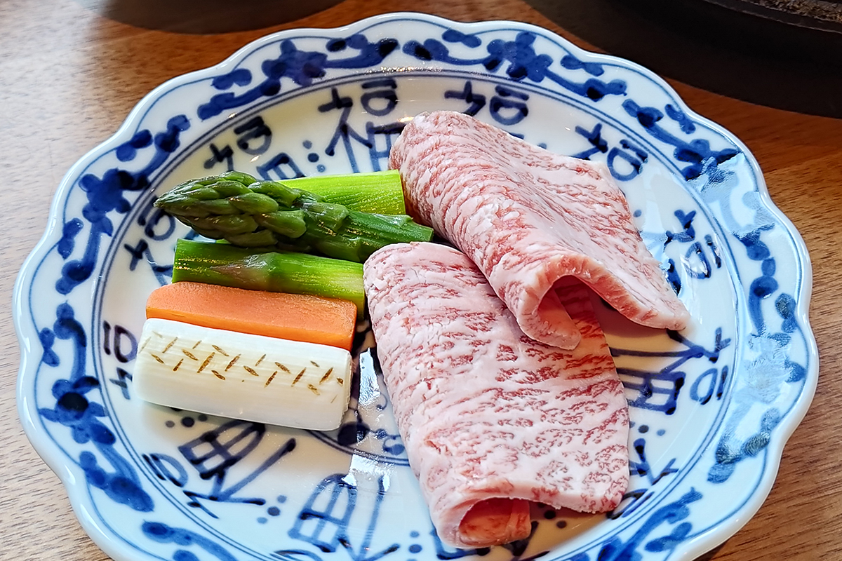 《日山 割烹壽喜燒》「頂級山形牛全牛宴」壽喜燒厚切和牛壽喜燒 （肋眼）。（示意圖）