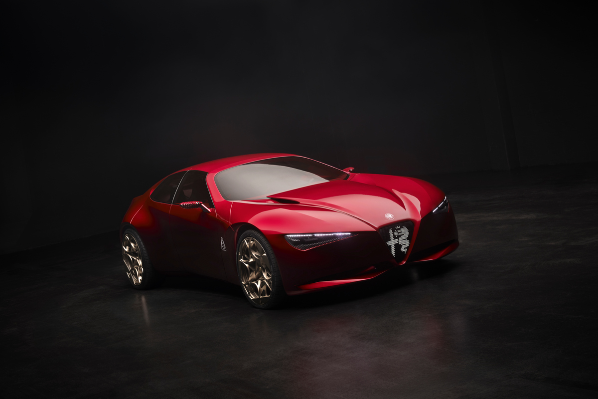 Alfa Romeo於巴黎車展帶來Cuorerosso概念車。