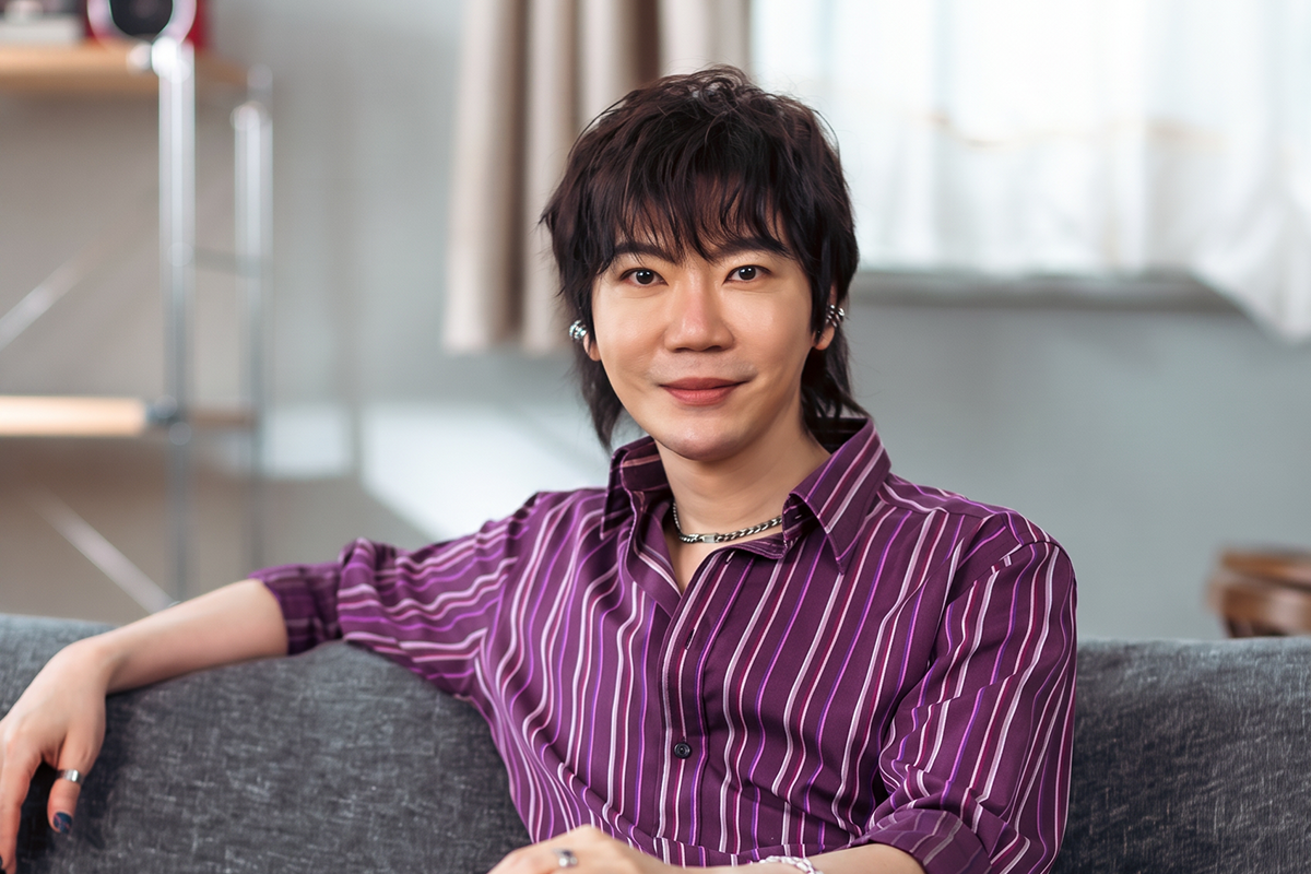 【車勢星聞】質疑聲中證明自己！達特克服鎖喉危機推出台語專輯《攏是愛》。（圖：大樂寶娛樂提供） 
