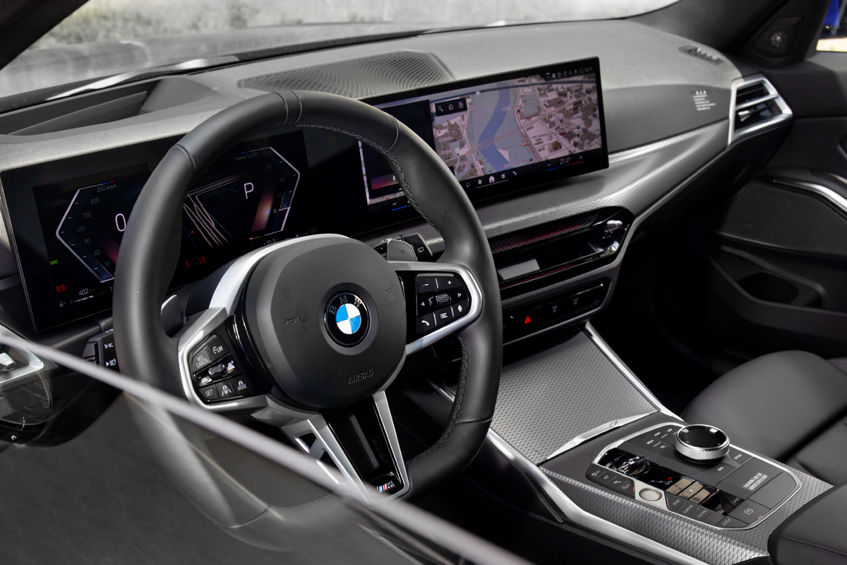 318i Touring Sport座艙不因入門緣故而犧牲豪華質感。