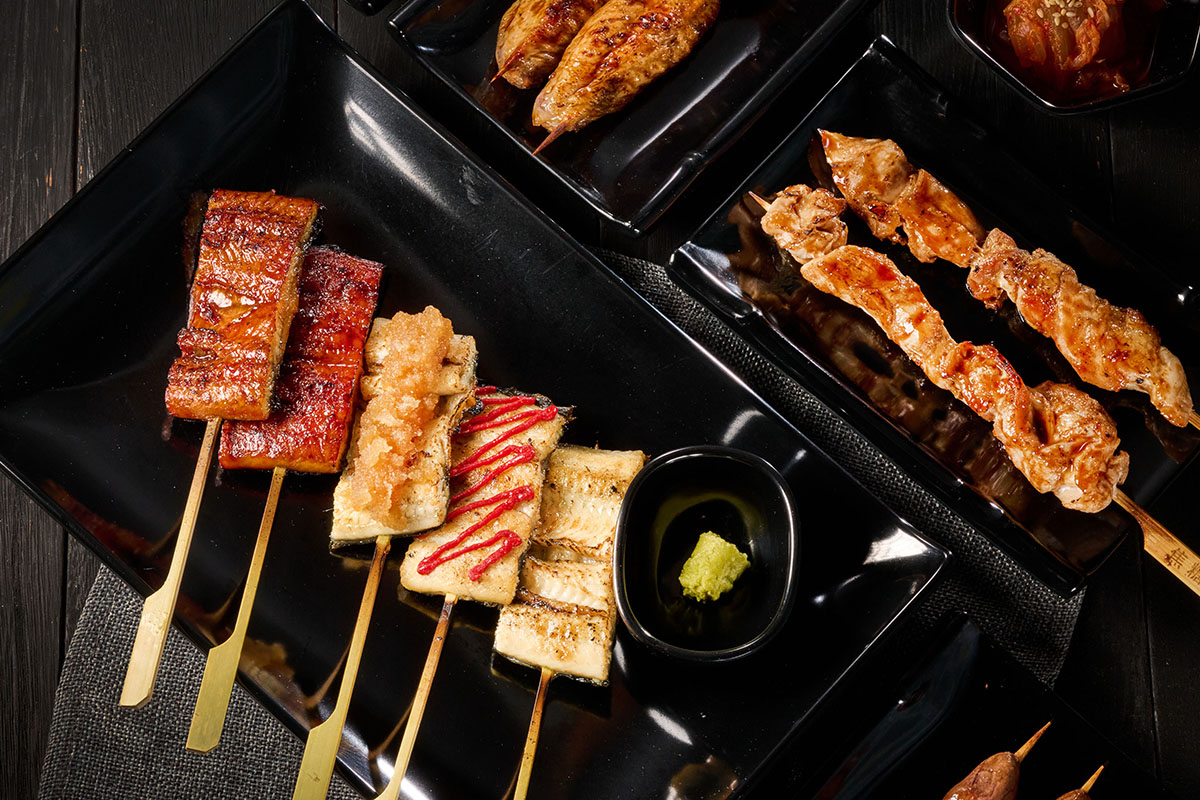 東京平價鰻魚飯「名代 宇奈とと」11月登台，炭火現烤鰻魚飯百元起。（示意圖：品牌提供）
