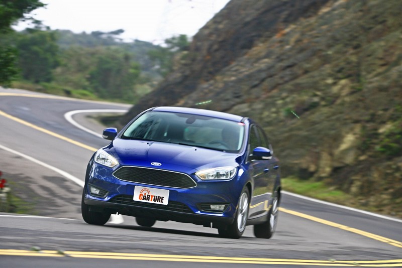 將價位縮限至百萬內,流露濃濃歐系情懷的Ford Focus TDCi無啻唯一優選。