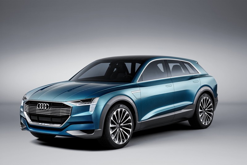 法蘭克福車展正式亮相的概念車款Audi e-tron quattro concept 也同步獲得iF設計金獎的最高榮耀