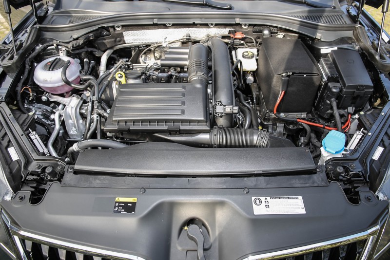 搭載1.4升渦輪增壓汽油引擎,具備150hp/5000~6000rpm最大馬力與25.5kgm/1500~3500rpm最大扭力輸出。