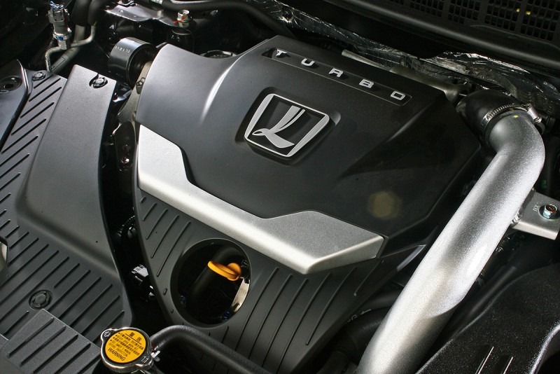 1.8T動力擁有170ps/26.1kgm輸出,能源局平均油耗數據提升至13.7km/l。
