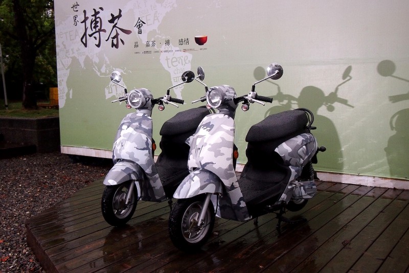 嘉減碳環保生態園區展出即將上市的性能版e-moving迷採偽裝車