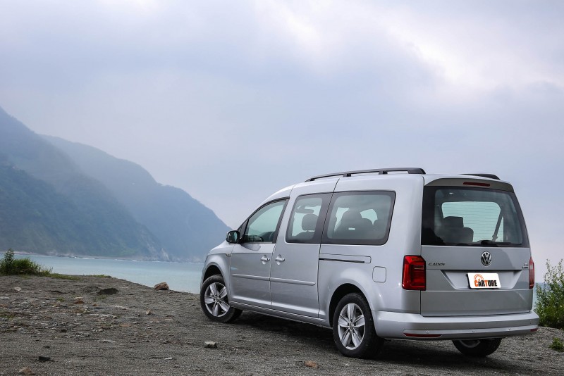 線條的更為立體銳利為全新Caddy Maxi的外觀進化重點。