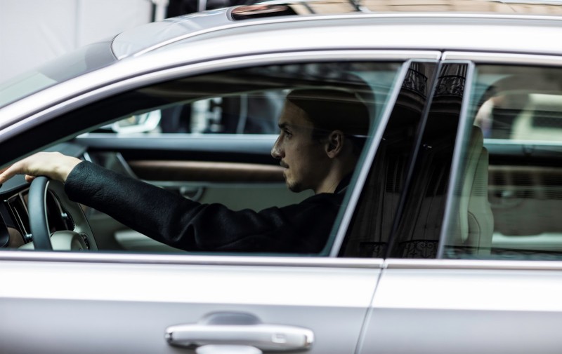 針對全新V90車款,Volvo特別邀請於瑞典家喻戶曉的足球先生Zlatan Ibrahimovic助陣代言。
