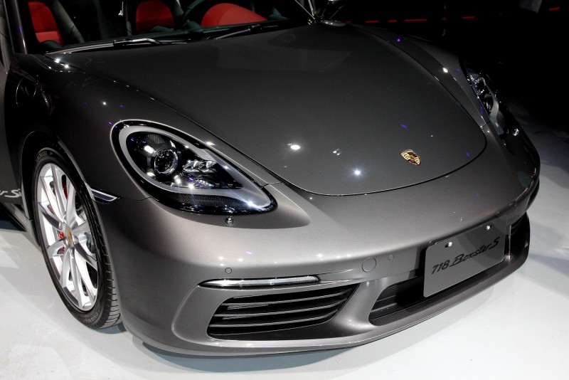 718 Boxster S車頭造型更簡潔洗鍊