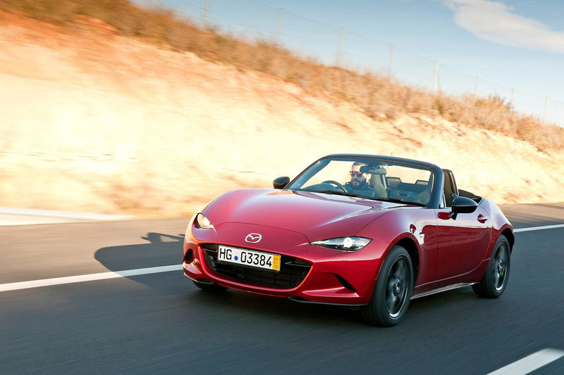 • Mazda MX-5 Miata 2.0 Sport Recaro