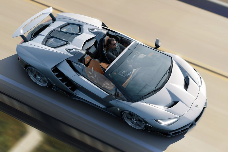 限量20輛的Lamborghini Centenario Roadster為紀念創辦人Ferruccio Lamborghini而生,先前硬頂版本已於日內瓦車展發表。
