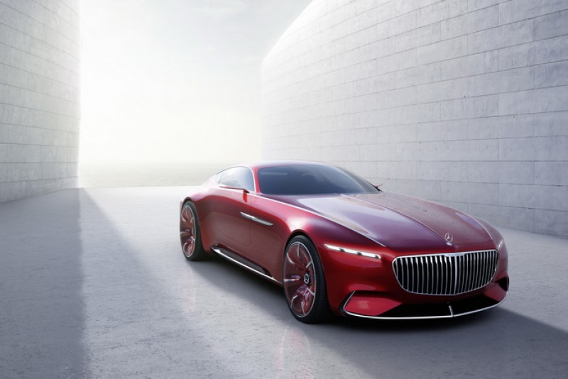 圓石灘車展登場的Vision Mercedes-Maybach 6不僅是輛概念車,據說明年也有量產的可能性。