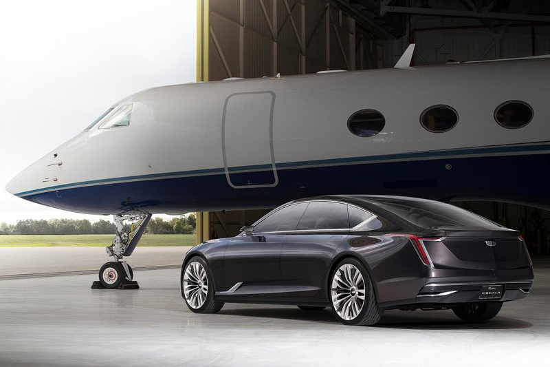 造型承先啟後的Cadillac Escala Concept,就算直接量產也不讓人太過意外。