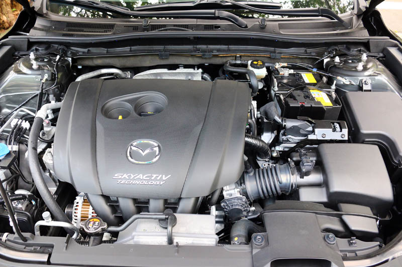 新改款Mazda3仍搭載2.0升自然進氣引擎,可輸出165ps最大馬力與21.4kgm最大扭力。