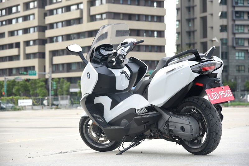 C650 GT適合舒適的長途巡航
