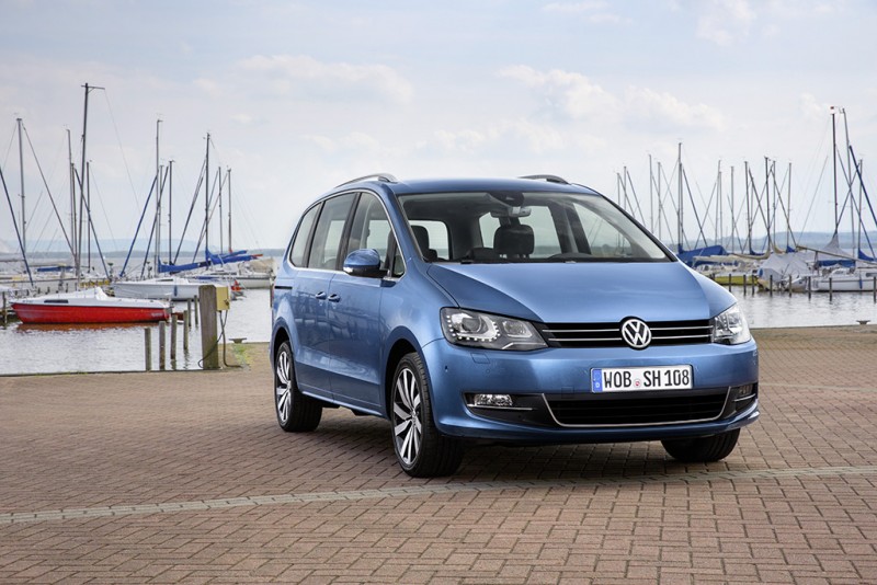 2017全新年式Sharan升級配備最高約20萬元,並新增380 TDI Highline頂級車款,並享72萬48期零利率分期專案。