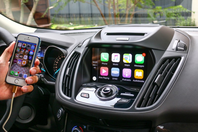 全新 SYNC 3娛樂通訊整合系統也是改款亮點,提供繁體中文介面,亦支援Apple CarPlay或Android Auto,使用時只需將相容的手機連至車內USB插槽,即可聲控或指觸8吋全彩電容式觸控。