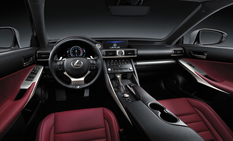 F SPORT車型內裝陳設。