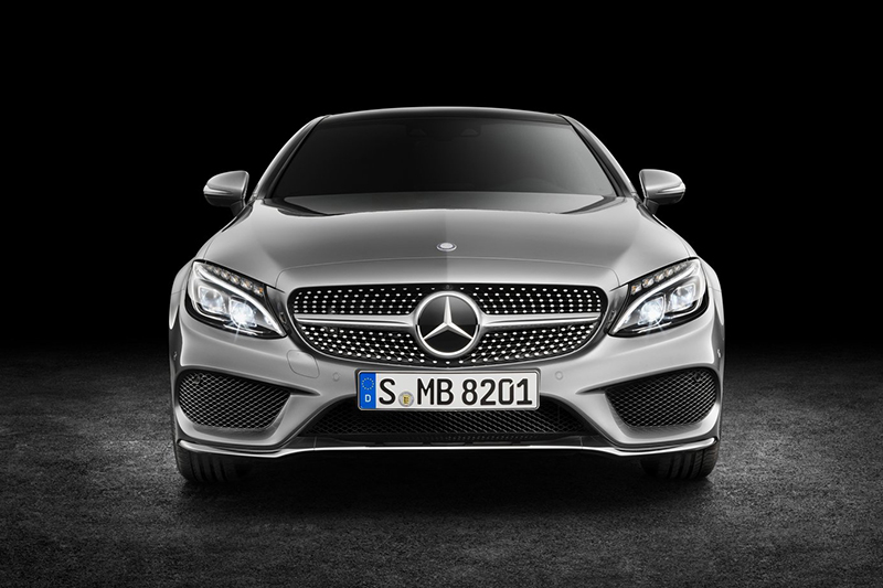 上圖為E-Class Coupe,下圖為C-Class Coupe,分得出其中差異嗎?
