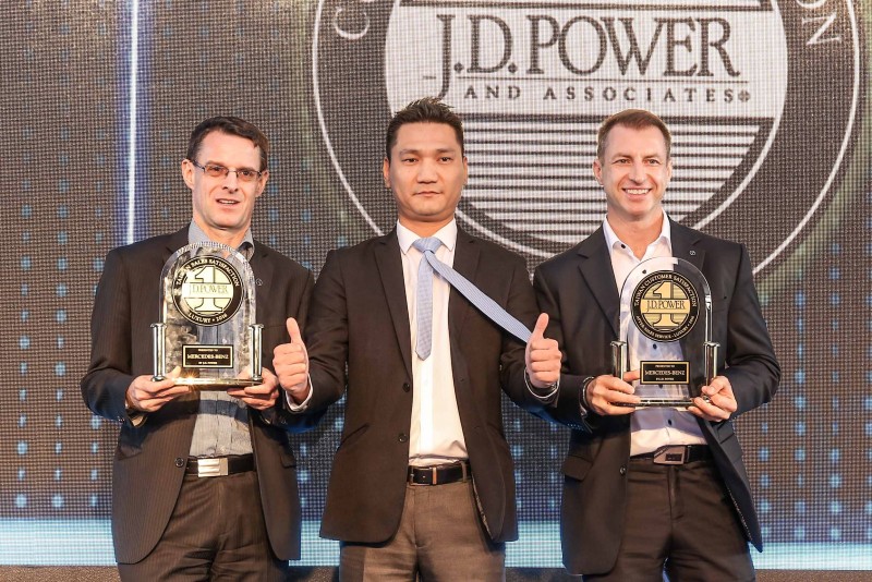 今年台灣賓士獲得全球知名市場評鑑調查機構J.D Power的兩個重要獎項,分別為銷售滿意指數(SSI)與顧客服務指數(CSI)的雙料冠軍。