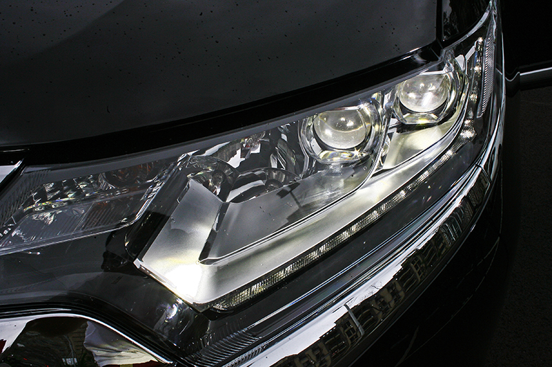 全車系標準配備 LED 晝行燈,旗艦型等級以上更具備 LED 照明頭燈。
