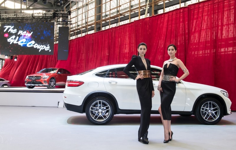 全新GLC Coupe擁有SUC (Sports Utility Coupe)車型最具特色的斜背車尾,完美演繹跨界跑旅之風範