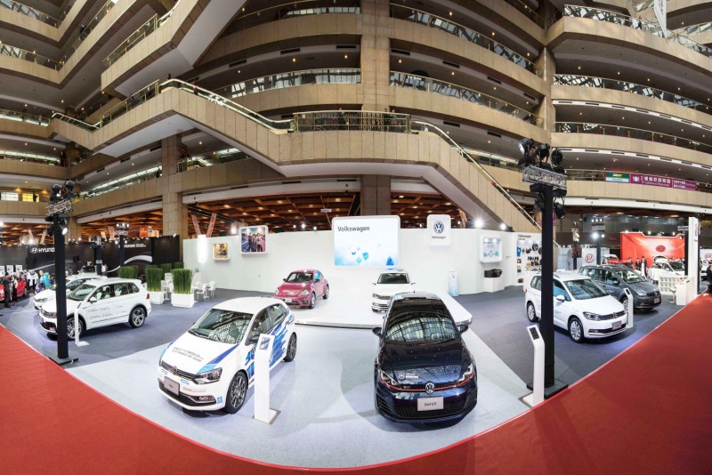 2017台北新車大展,Volkswagen展區以白色為基底打造簡約時尚風格