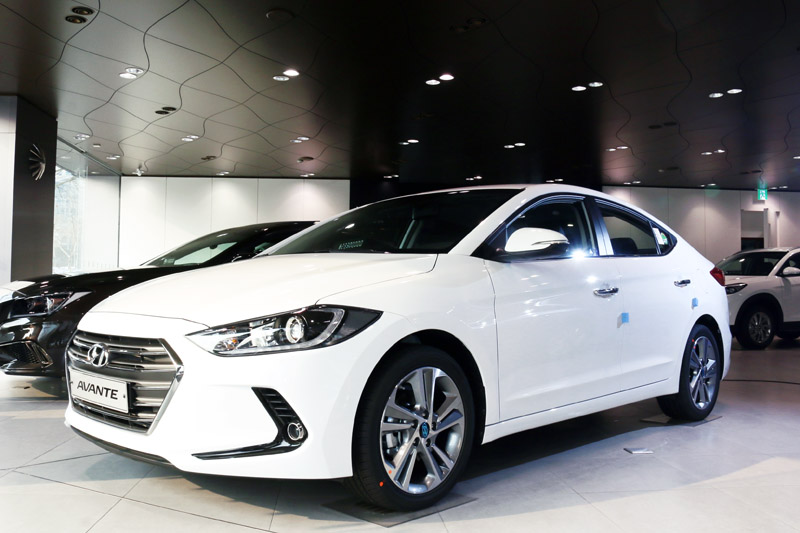 Hyundai全新Elantra將於3月6日上市，油耗數據公布，韓國展間直擊！