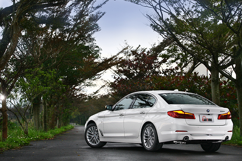 全新世代5 Series,顯然比F10更對筆者的味。