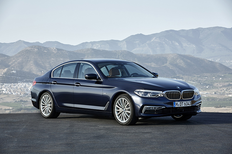 全新BMW 520i搭載Luxury Line風格套件。