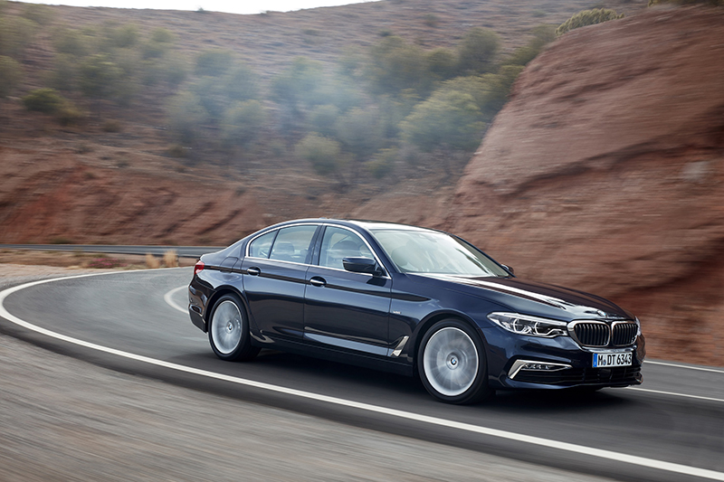 全新BMW 520i搭載M款跑車化套件。