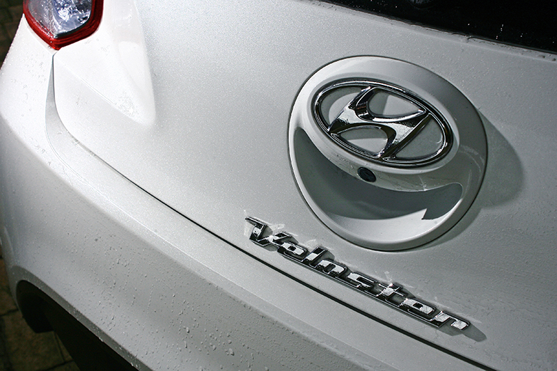 Hyundai Veloster Turbo擁有跑車與掀背車的靈魂,跨得風格獨具。