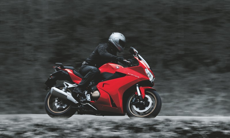 VFR800F