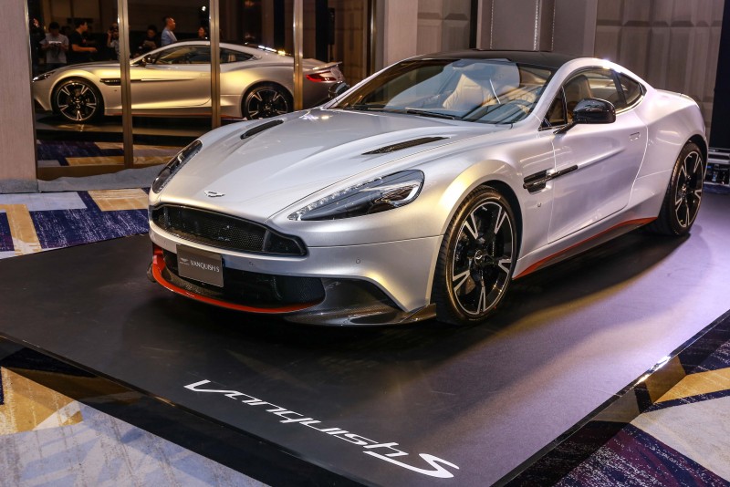 Aston Martin台灣總代理永三汽車選擇於2017年5月19日正式在台發表Vanquish S,Coupe車型基本售價為新台幣1680萬元,Volante敞篷車型則為1780萬元。