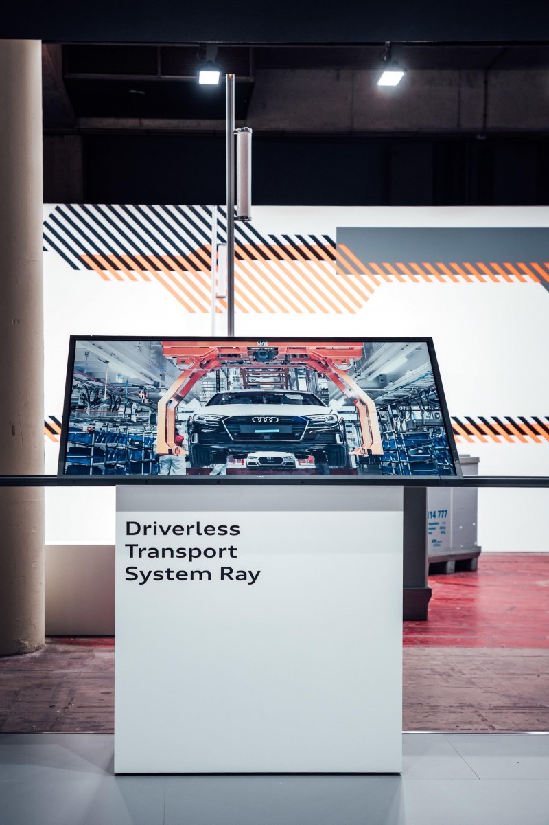 Audi AI廣義的來說是駕駛生活上的各種解決方案,與其說Audi AI是智慧車的發展,其實它代表的更是Audi作為一個豪華汽車品牌晉升成一個數位化汽車公司的過程。