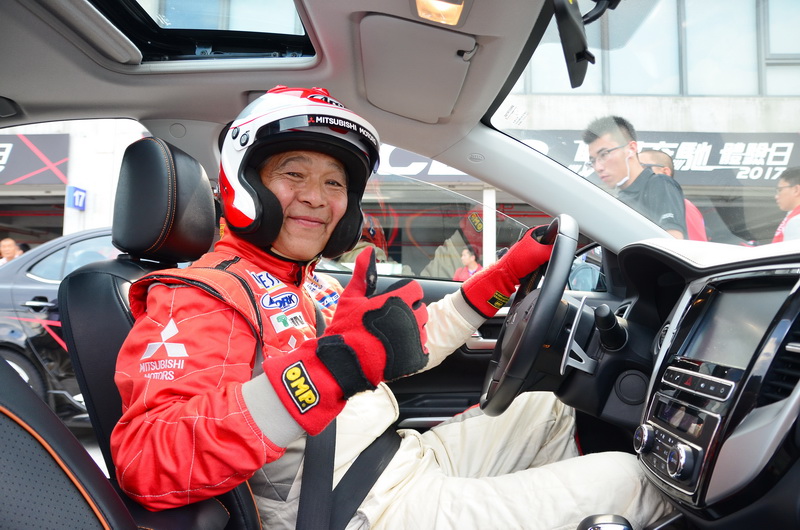 增岡浩(Masuoka Hiroshi)即便已57歲高齡,對賽車的熱情依舊不減