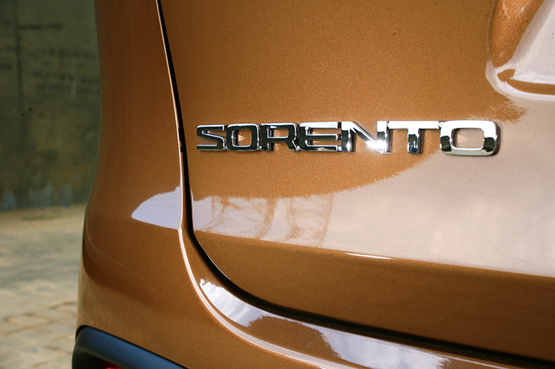試駕車款為第三代車型,先前第一代Sorento也曾引進過。