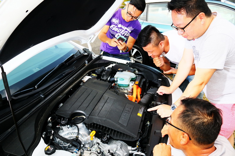 試車組皆對這具油電引擎給予高度評價