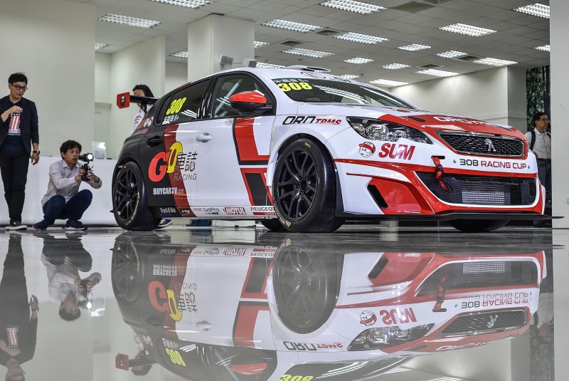 嘉偉哥表示:308 Racing Cup懸吊幾何可微調空間比RCZ racing cup更多,這是優點