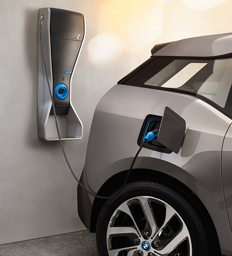 不用吃油的電動車也得換算成內燃機的排氣量級距?這一定是什麼地方有誤會。