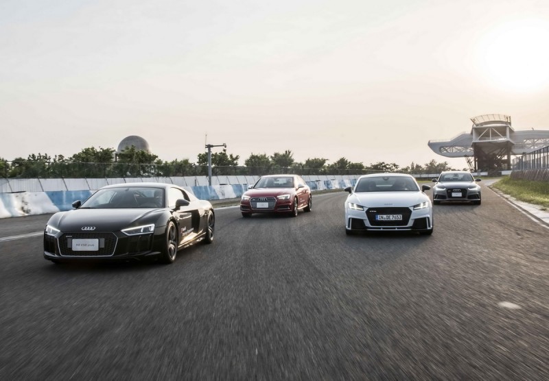 Audi Driving Experience 2017極限體驗營現場出動地表最強五缸引擎TT RS 、四環旗艦超跑R8 V10 plus以及RS 6 Avant、S4、S5、S6等S/RS性能車款,共同打造極致賽道飆速快感!