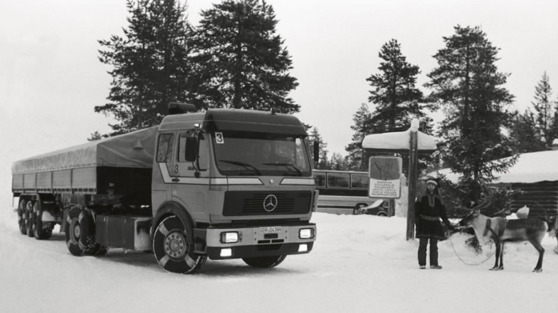 Daimler首開先例,於1981年將煞車防鎖死系统(ABS)應用於重車上,開啟重車安全發展的篇章。