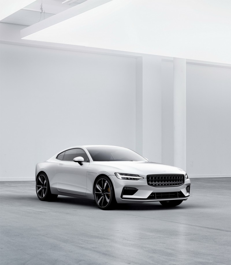 造型與Volvo車款非常相似,但廠徽位於引擎蓋上的Polestar 1可視為Volvo的性能車之一
