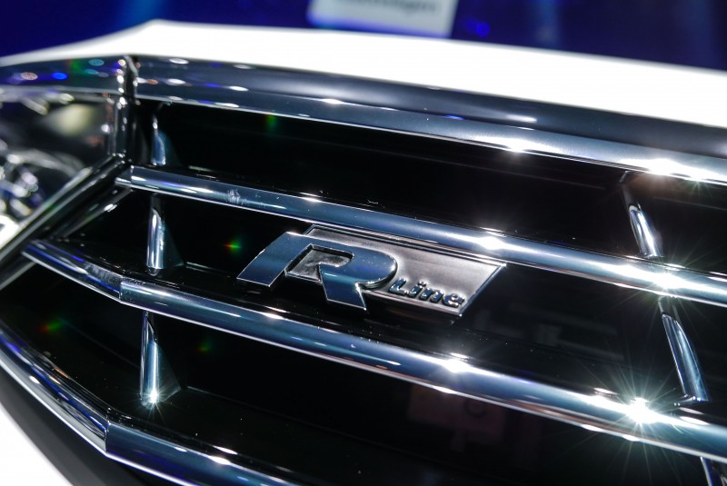 不只是好看而已,R-Line Performance在性能控麵都更勝一般車型