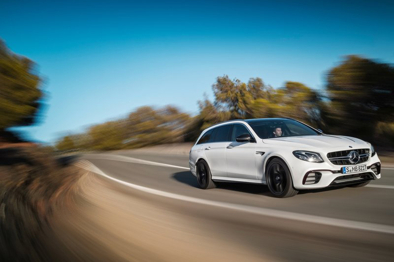 即便車重驚人,憑藉強大的出力以及良好的調校,Mercedes-AMG E 63 S 4MATIC Estate依舊得以創造紐北優異成績。