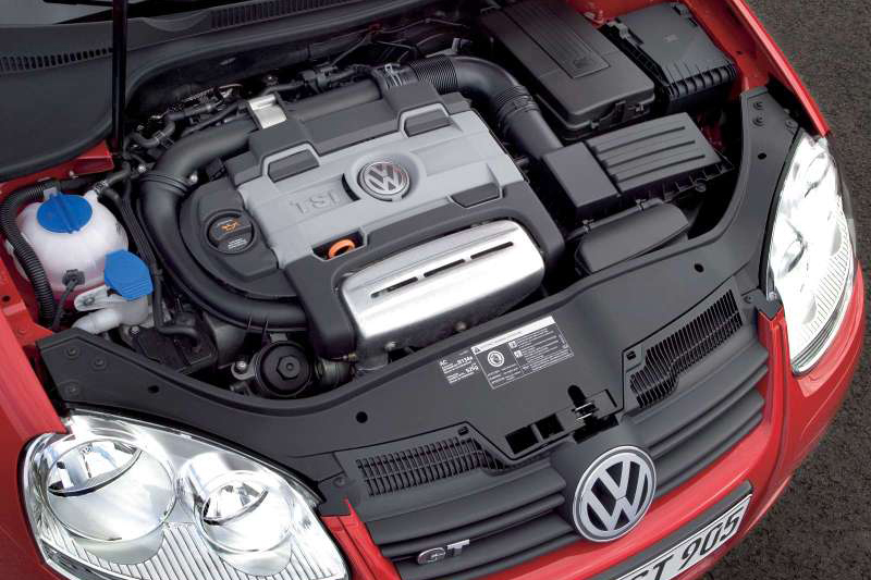 2006年,Volkswagen發表1.4升直列四缸雙增壓(也就是渦輪增壓加上機械增壓)引擎,已開始積極朝小排氣量大輸出的方向邁進。