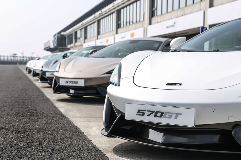 精銳盡出,540C、570GT、570S、720S共四款車型一字排開,一口氣領略當前McLaren造車精華。