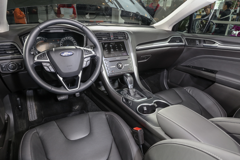 Mondeo Wagon搭載多樣車載科技與便利駕駛輔助系統,如SYNC®3娛樂通訊整合系統(包含8吋彩色觸控螢幕)、左右獨立恆溫空調、SONY環繞音響等。