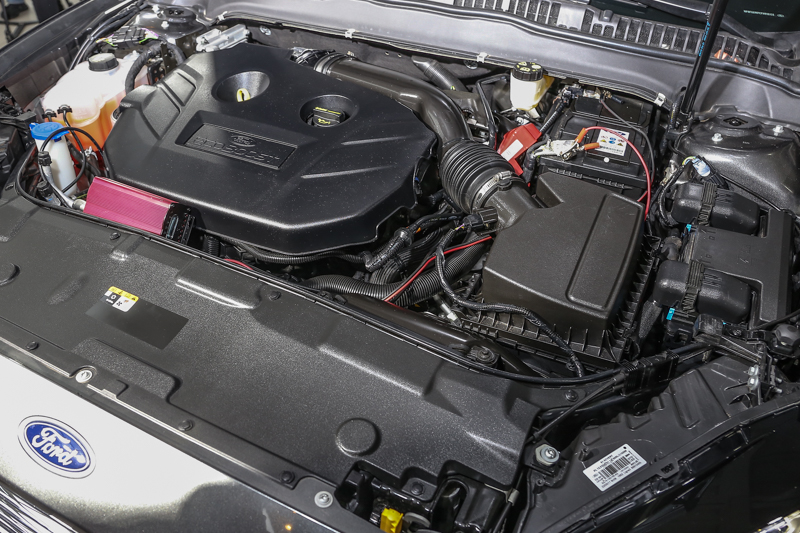 Mondeo Wagon搭載EcoBoost® 240引擎,2.0升排氣量搭配渦輪增壓系統,可榨出240ps/35.2kgm動力輸出,搭配六速手自排變速系統,平均油耗則為10.9km/L。